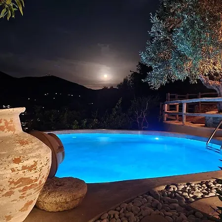 Christine's House * Szkópelosz